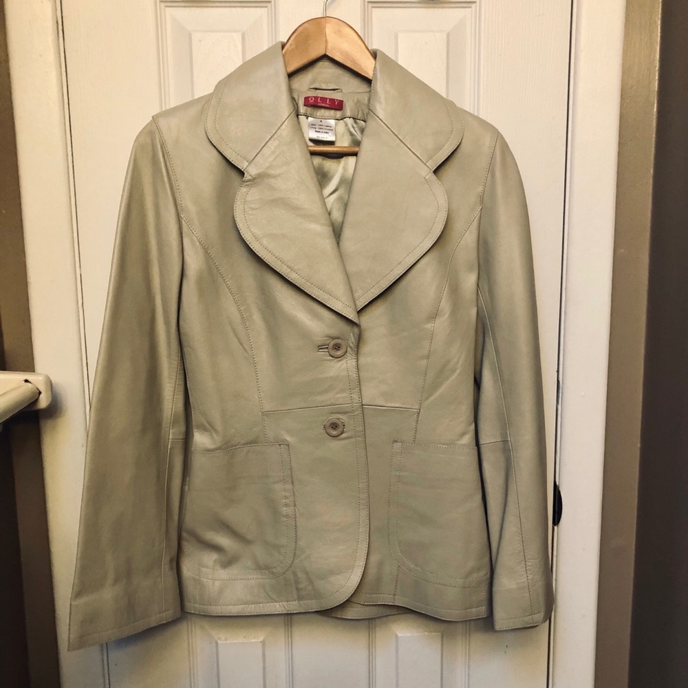 Olly of London off white/cream leather blazer sz4
